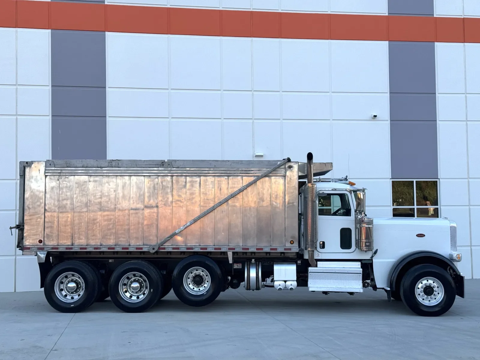 2020 Peterbilt 389 in Greer, SC — photo 4