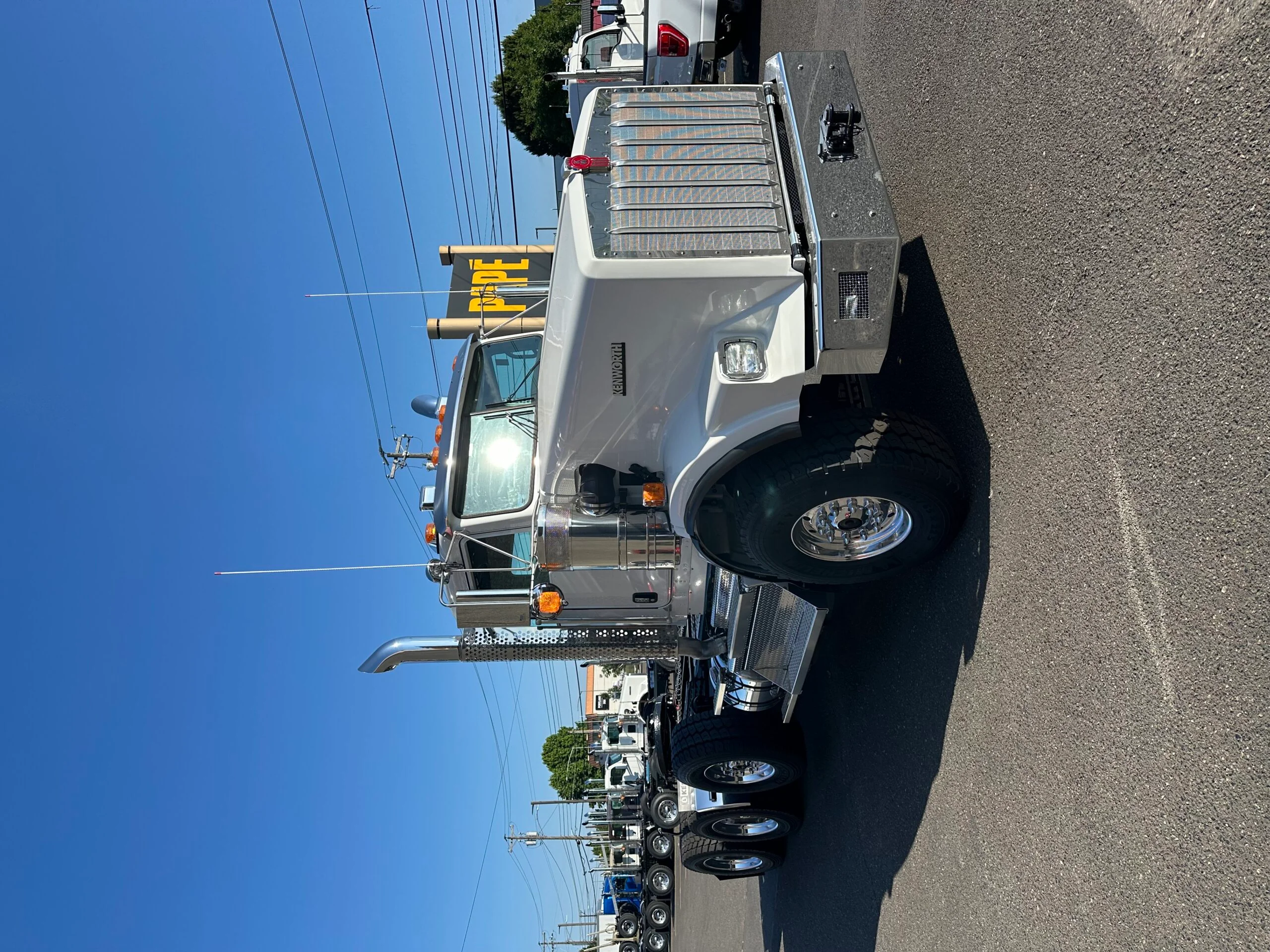 2027 Kenworth T800