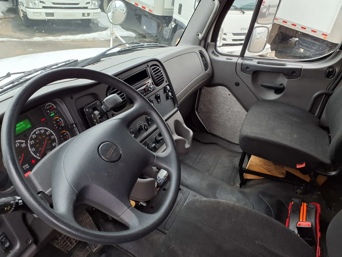2018 Freightliner M2 106 in Warwick, RI — photo 8