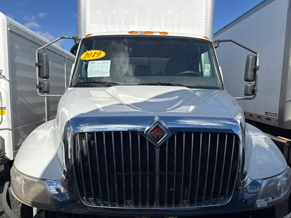 2019 International MV - image 2