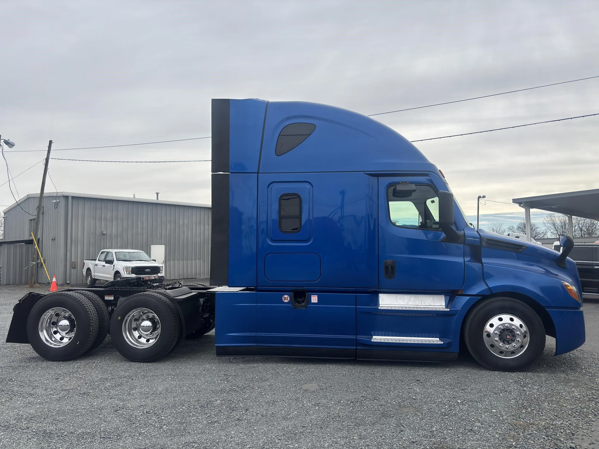 2021 Freightliner Cascadia in Charlotte, NC — photo 4