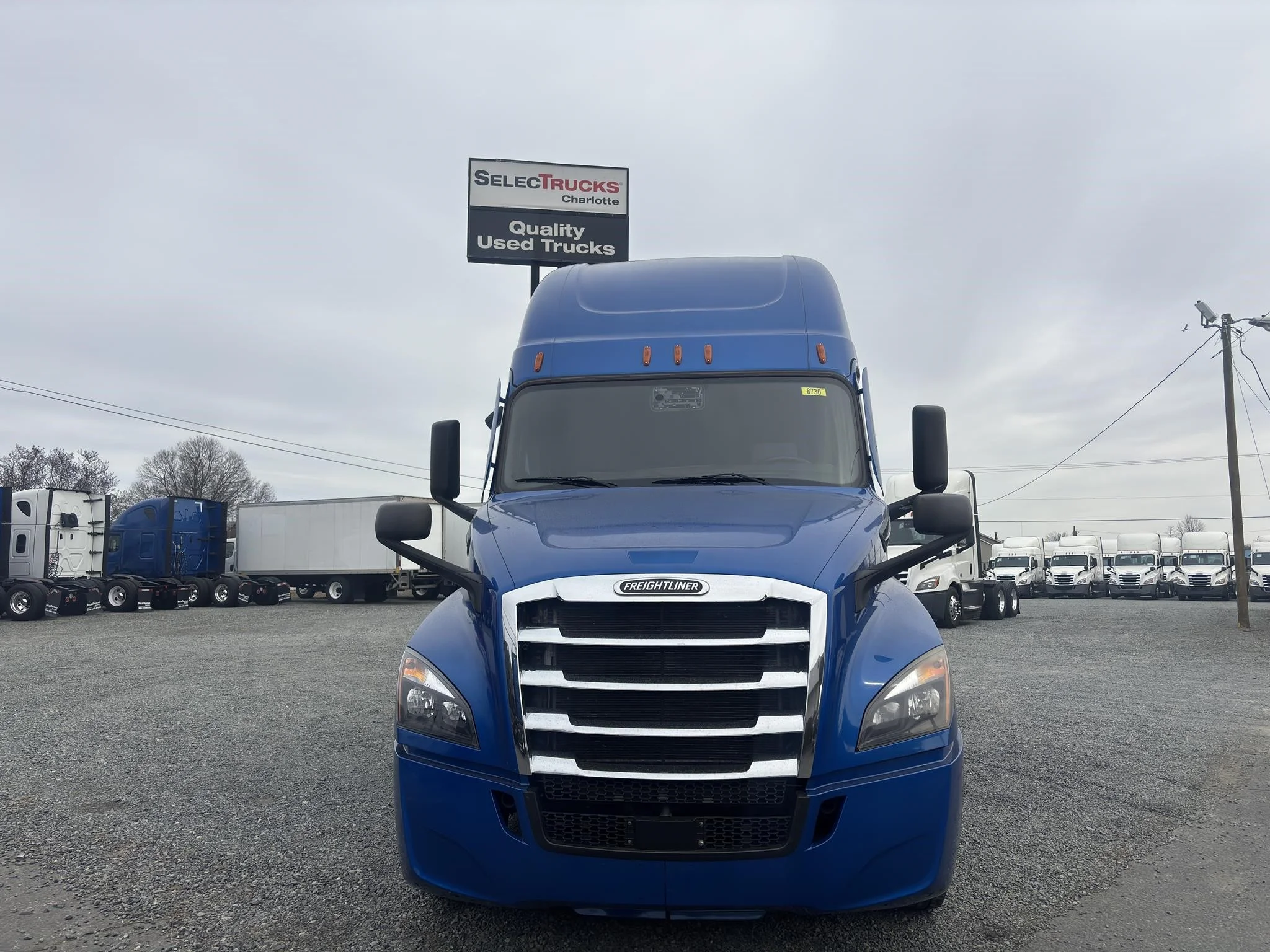 2021 Freightliner Cascadia in Charlotte, NC — photo 2