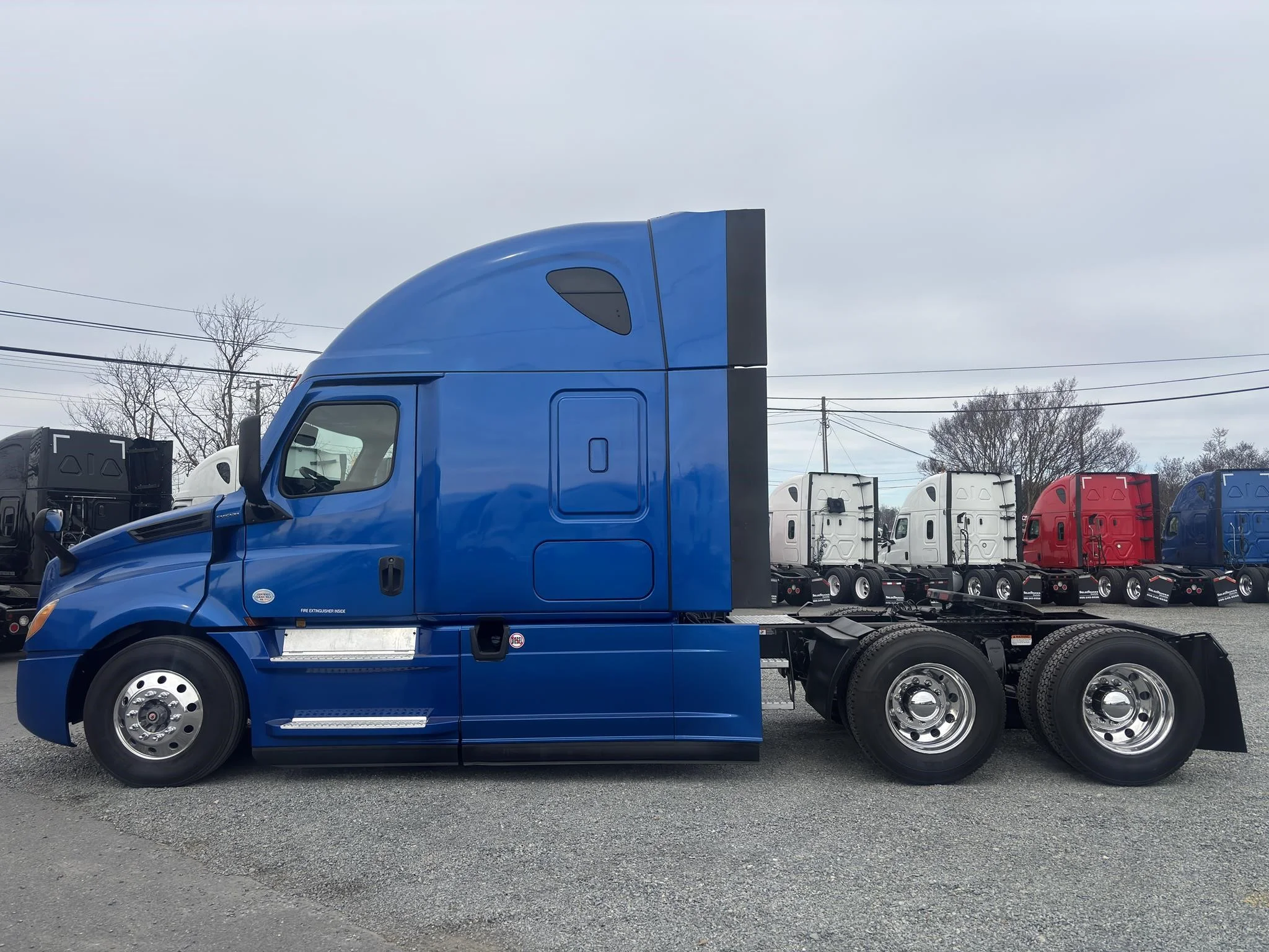 2021 Freightliner Cascadia in Charlotte, NC — photo 9