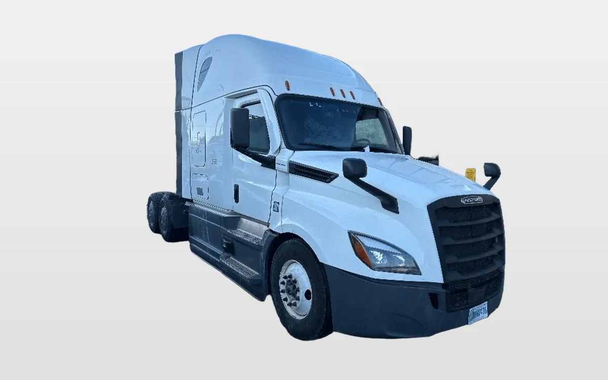2023 Freightliner - image 1