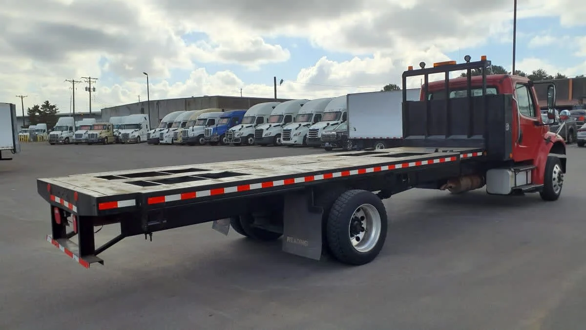 2019 Freightliner M2 106 in Tacoma, WA — photo 4