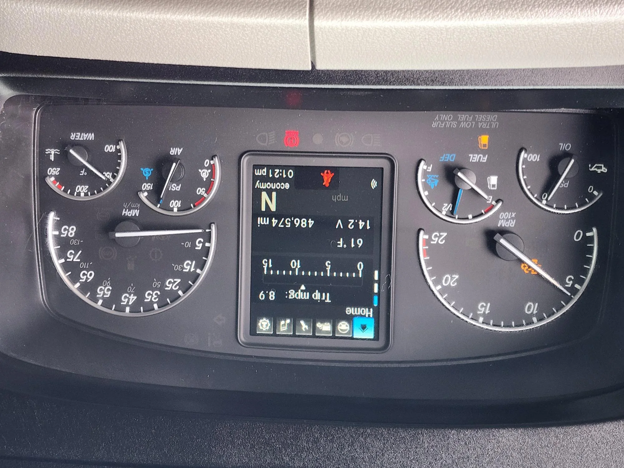 2022 Freightliner Cascadia in Fresno, CA — photo 18