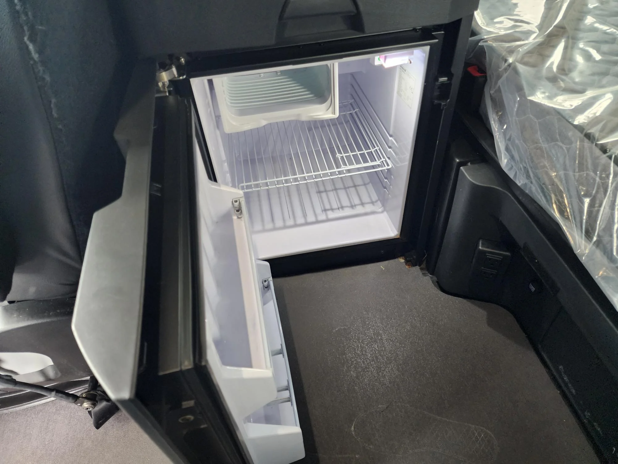 2022 Freightliner Cascadia in Fresno, CA — photo 17