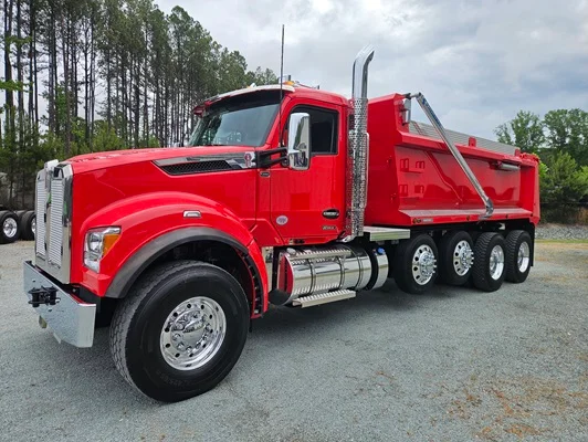 2027 Kenworth T880 in Durham, NC — photo 2
