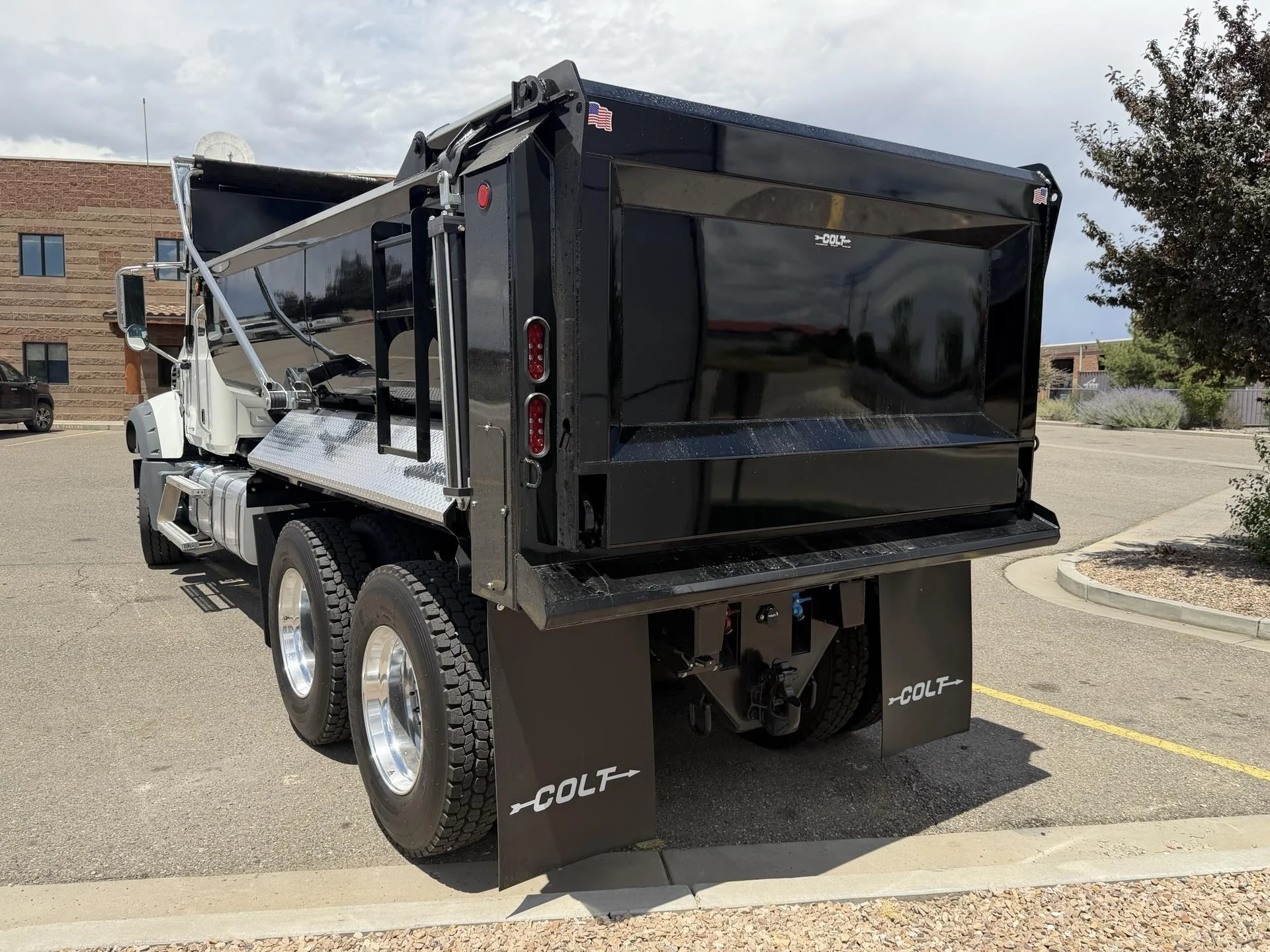 2027 Mack Granite in Fruita, CO — photo 2