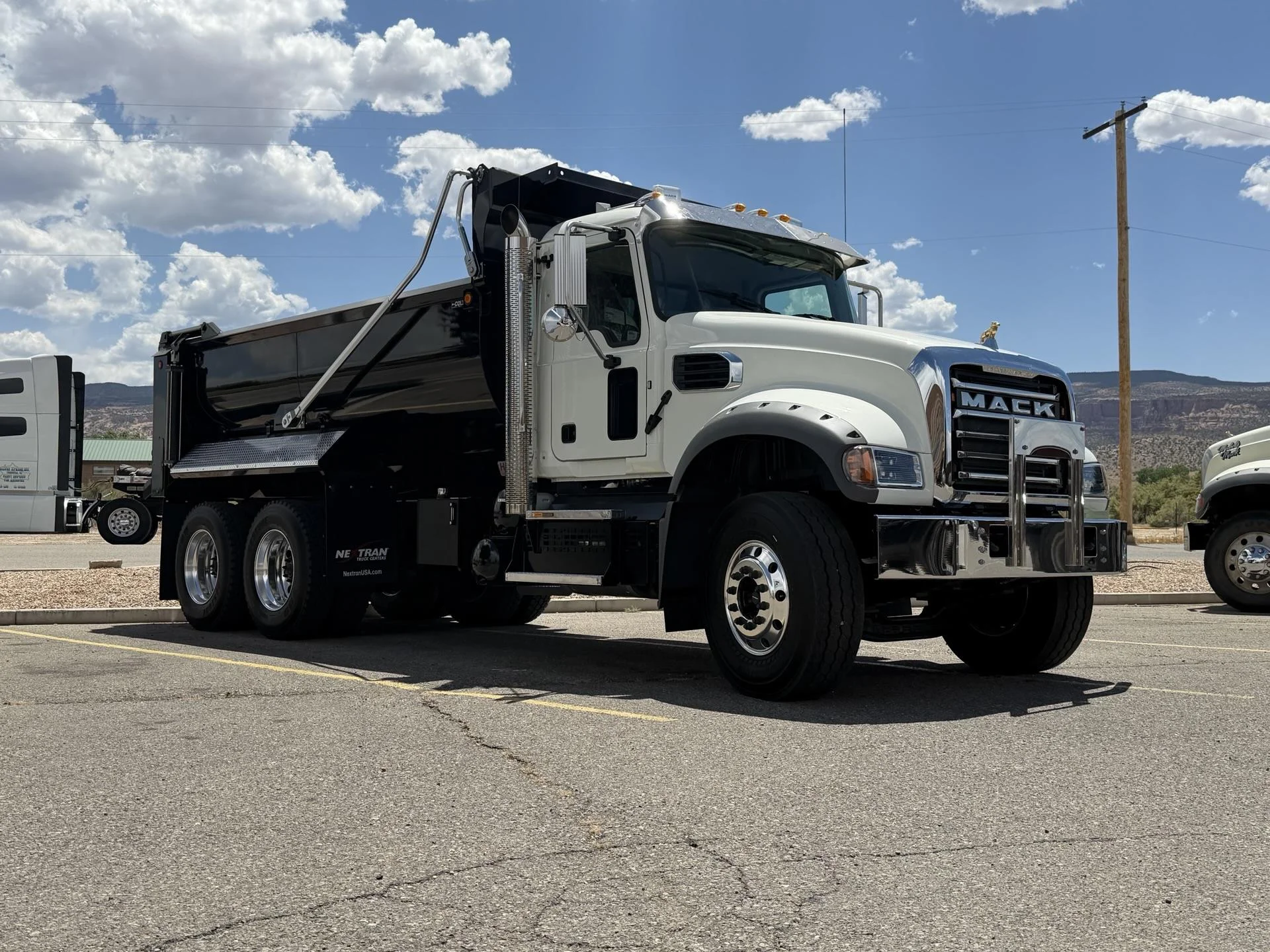 2027 Mack Granite in Fruita, CO — photo 4