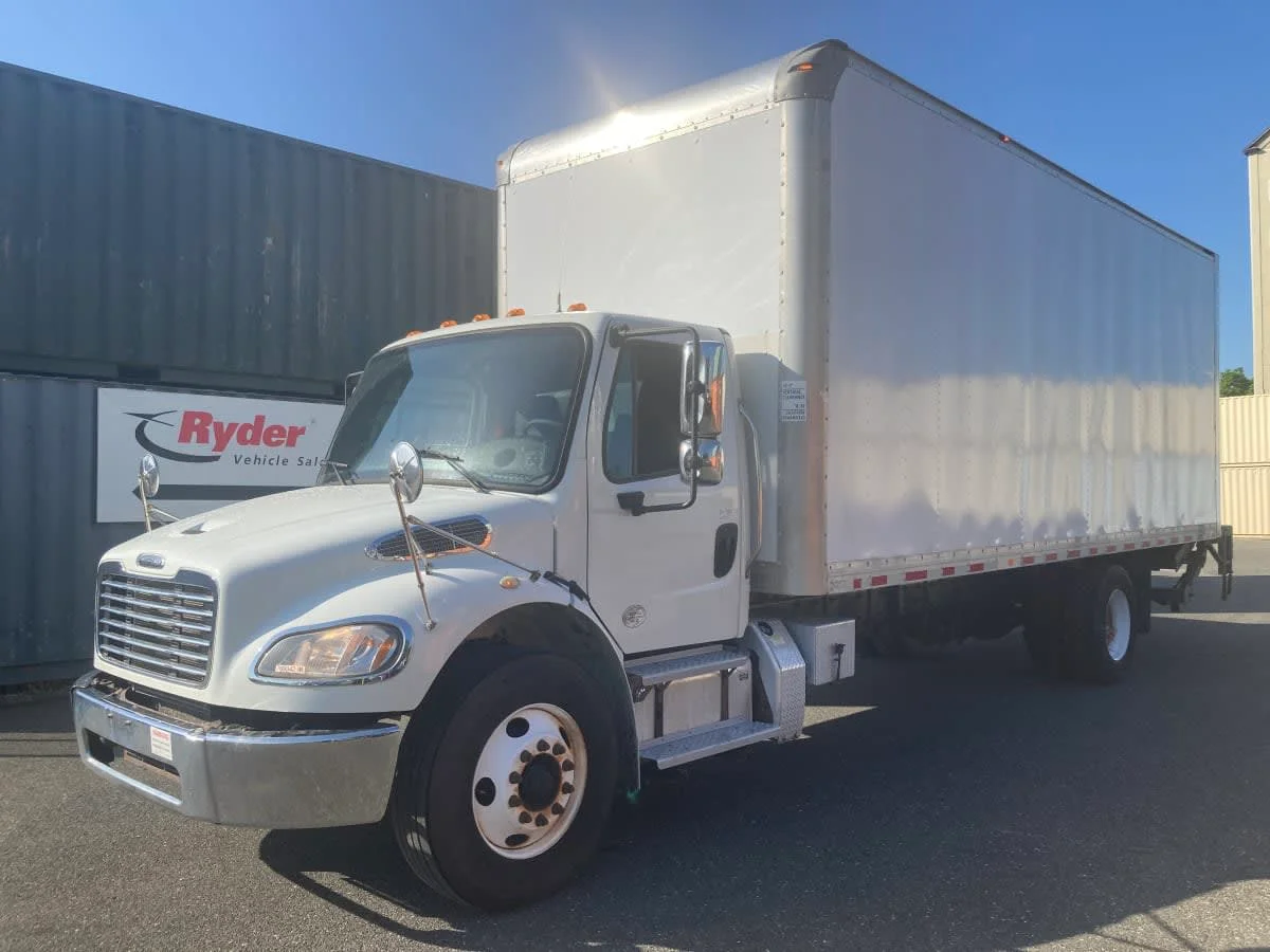 2018 Freightliner M2 106