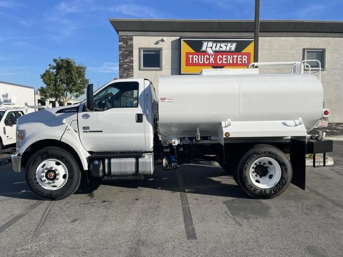 2026 Ford F-750 — photo 3