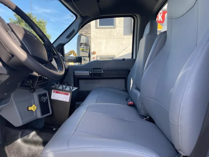 2026 Ford F-750 — photo 25