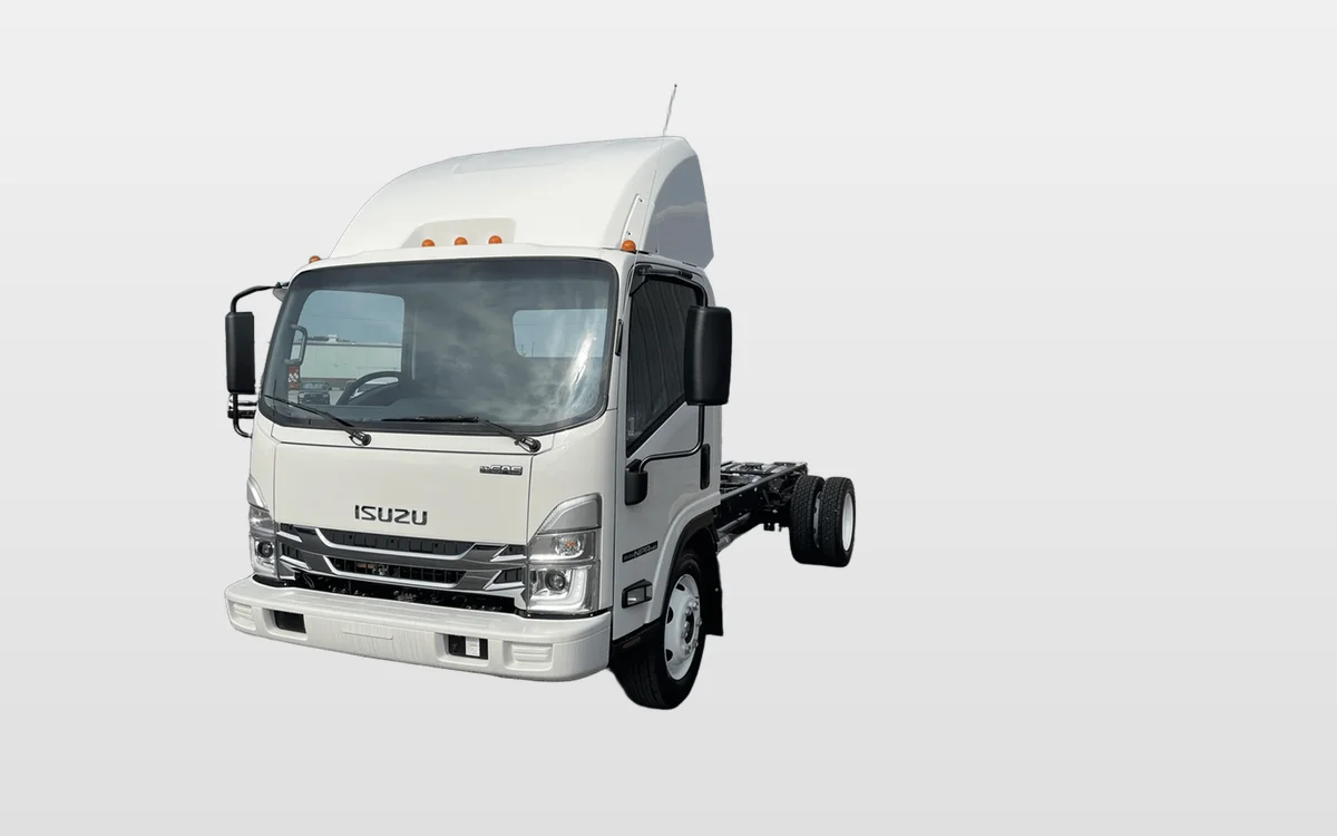 2025 Isuzu NPR - image 1