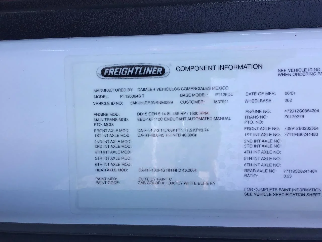 2022 Freightliner Cascadia in Yakima, WA — photo 10