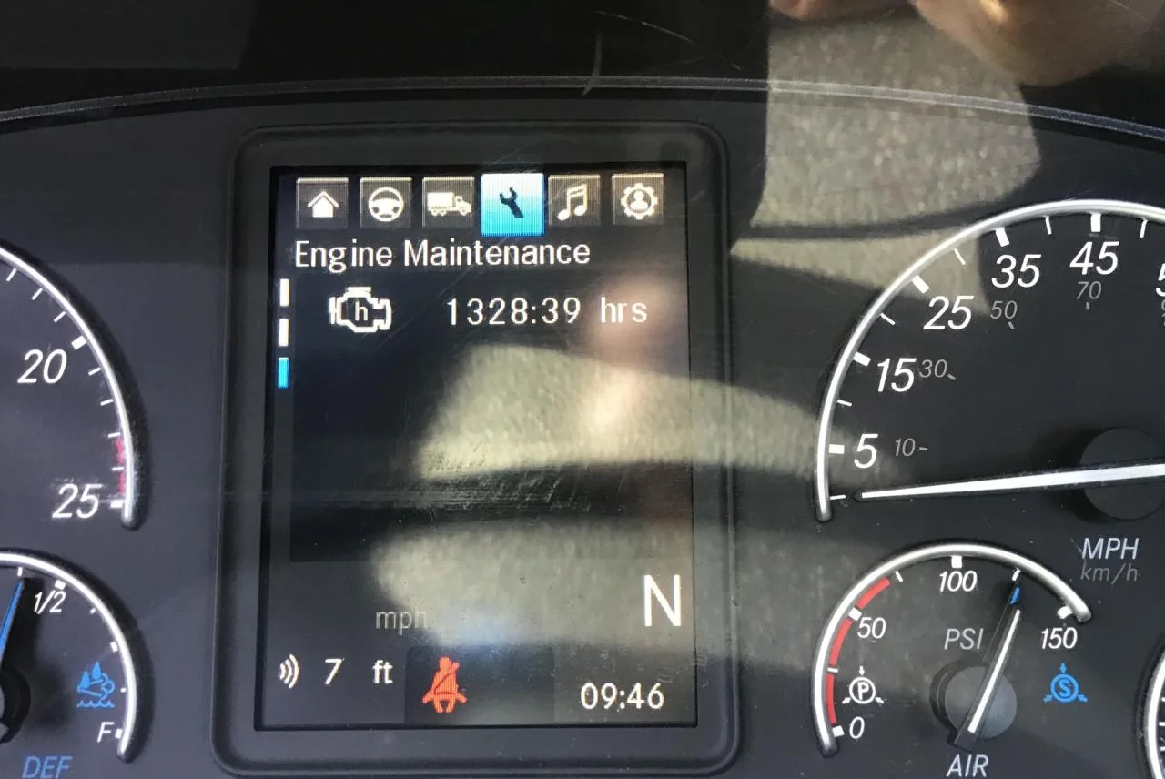 2022 Freightliner Cascadia in Yakima, WA — photo 8