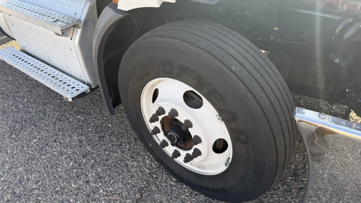 2020 Freightliner Cascadia in Phoenix, AZ — photo 11