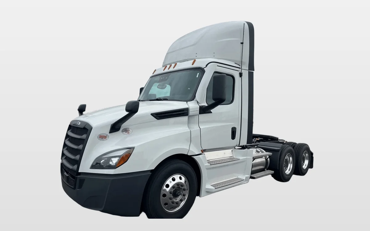 2027 Freightliner Cascadia - image 1