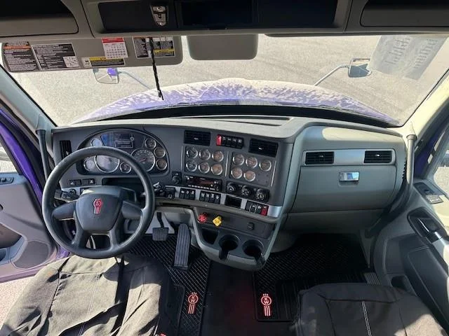 2021 Kenworth T680 - image 13