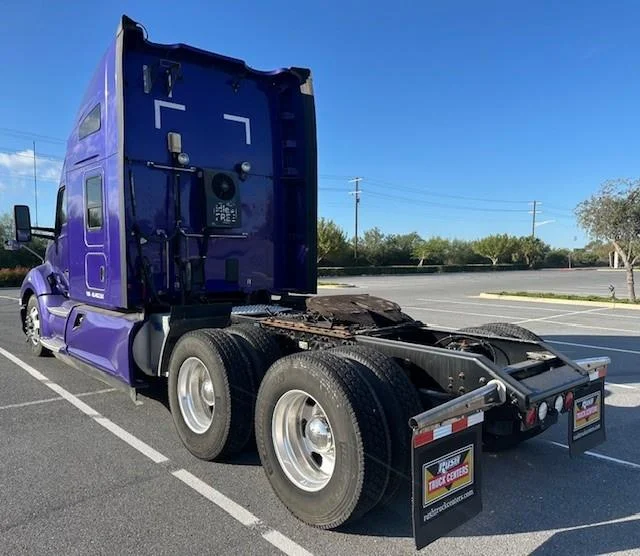 2021 Kenworth T680 - image 8