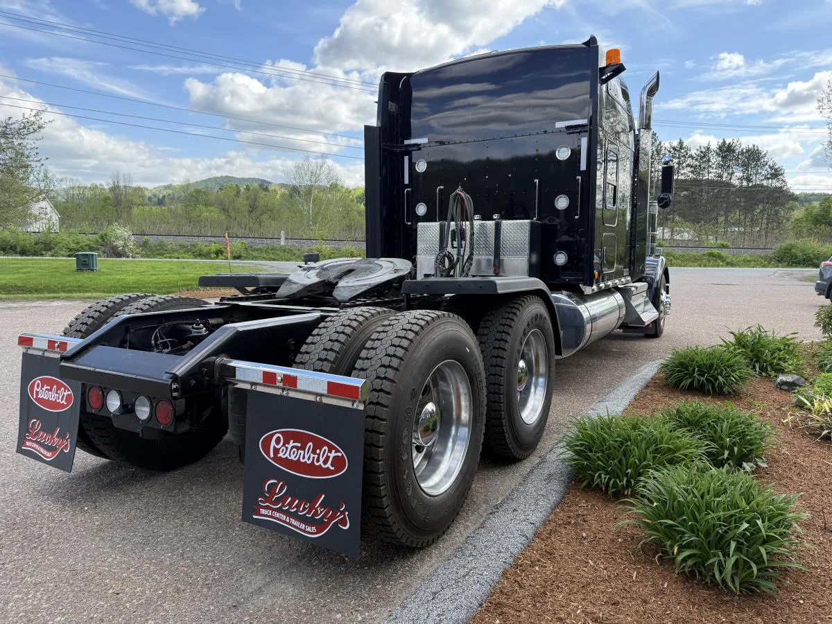2023 KENWORTH W900L Sleeper - image 9