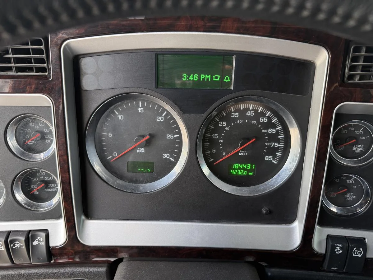 2023 KENWORTH W900L Sleeper - image 19