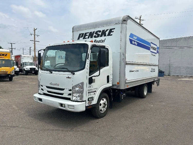 2022 Isuzu NPR - image 3