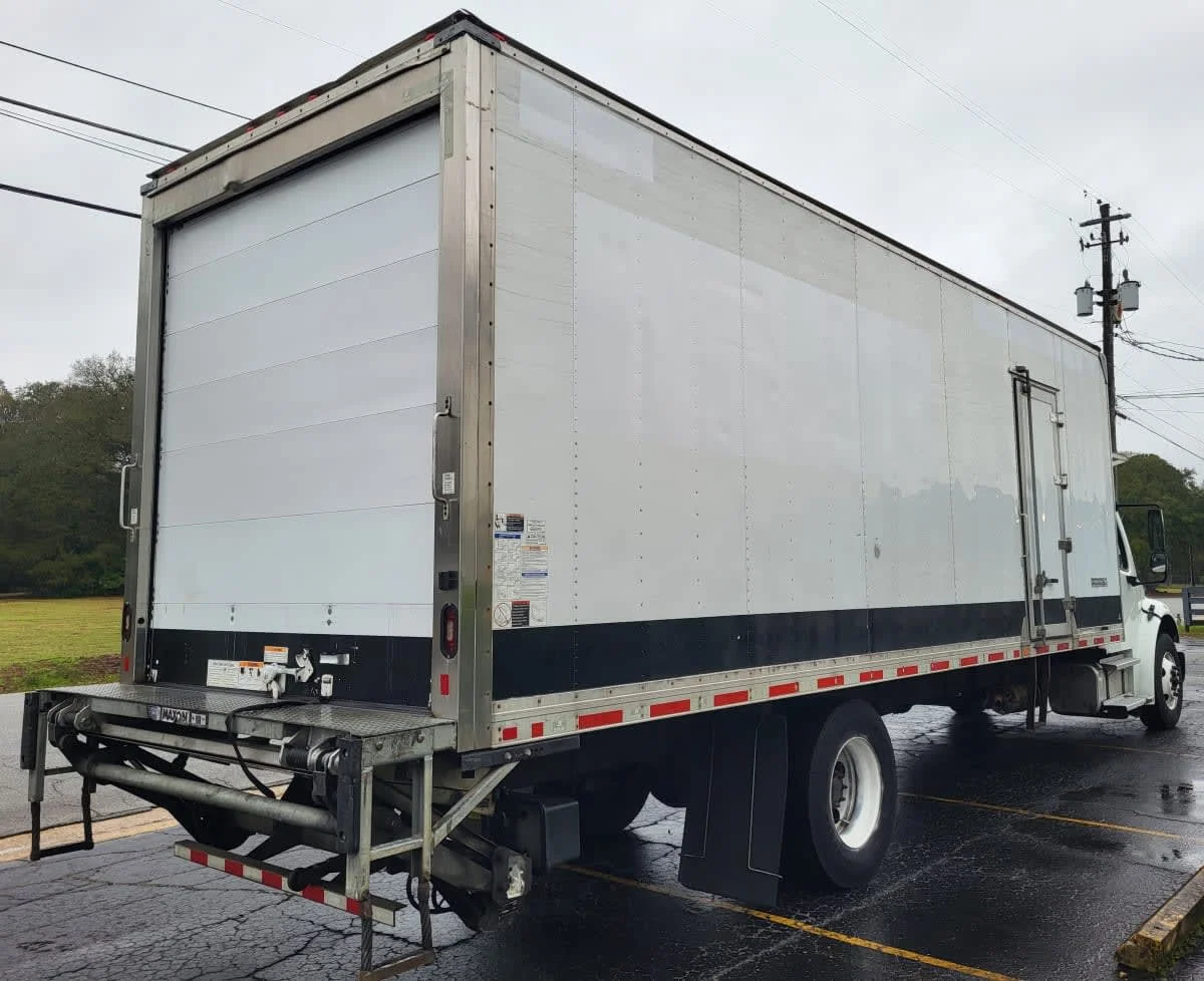 2019 Freightliner M2 106 in Jacksonville, FL — photo 6