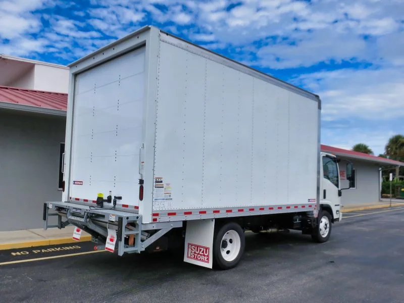 2025 Isuzu NPR - image 10