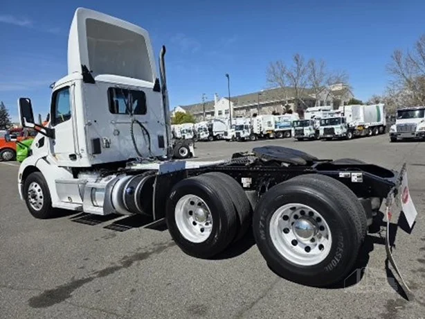2020 Peterbilt 579 in MS — photo 8