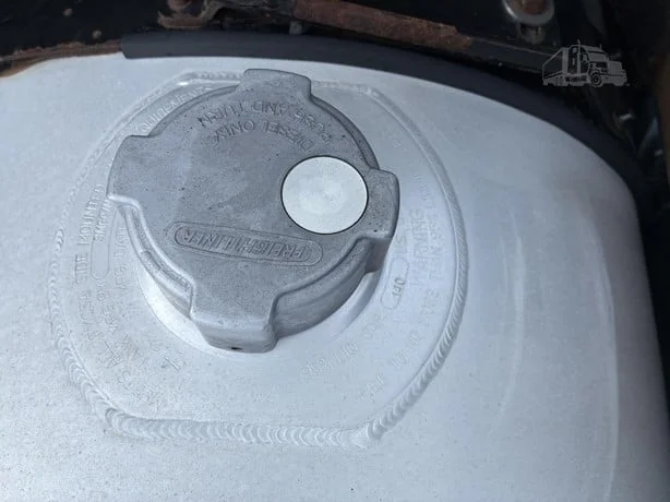 2014 Freightliner Cascadia - image 26