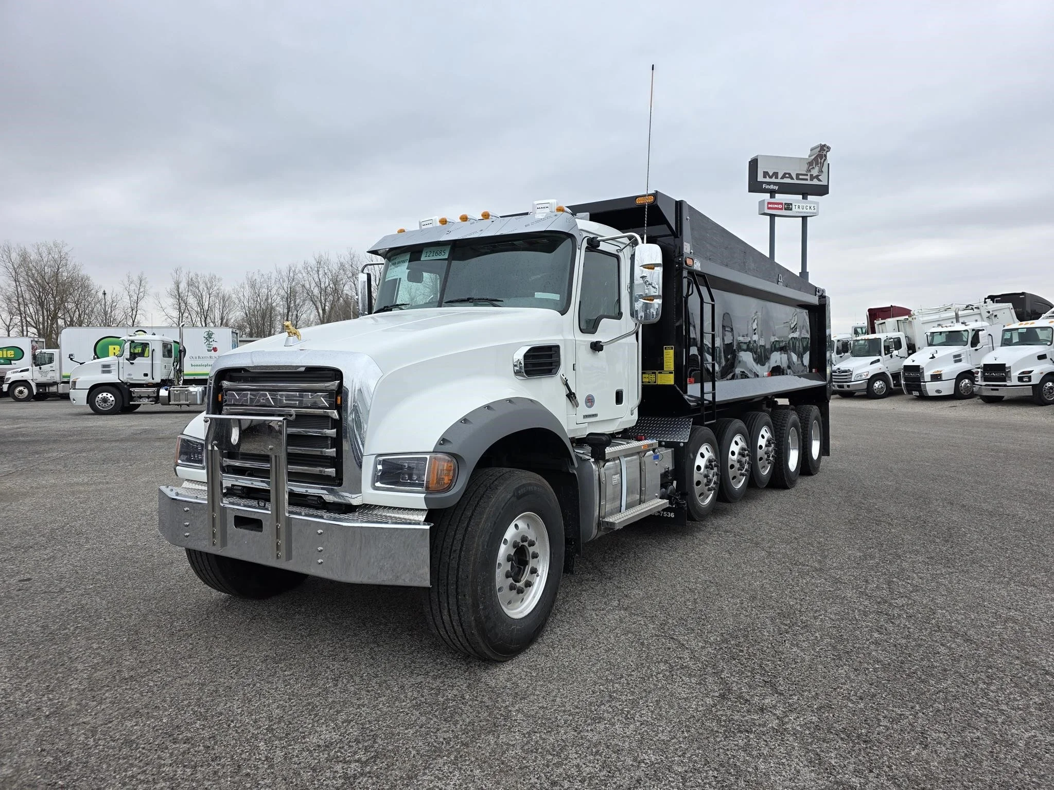 2027 Mack Granite in Findlay, OH