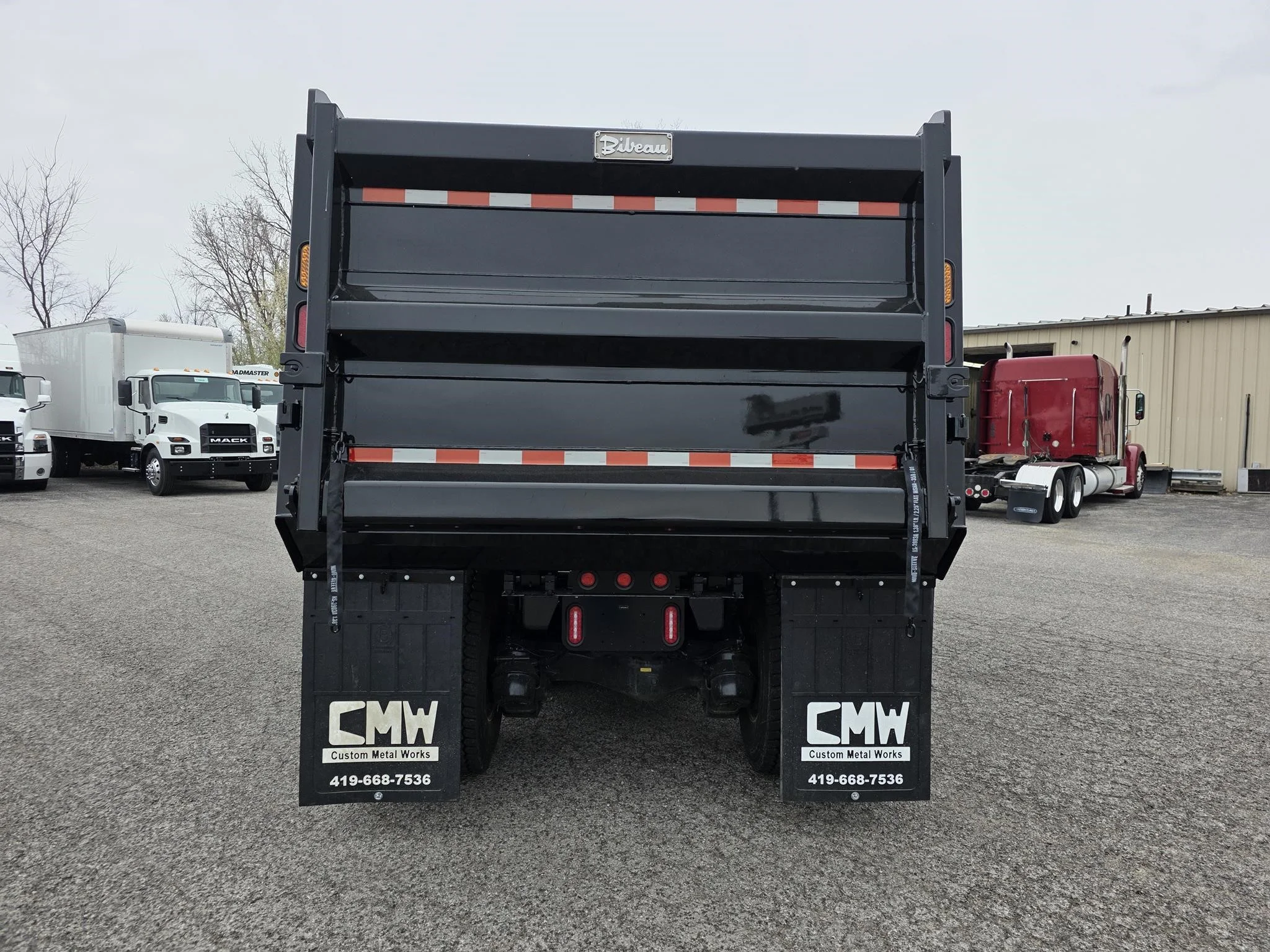2027 Mack Granite in Findlay, OH — photo 4