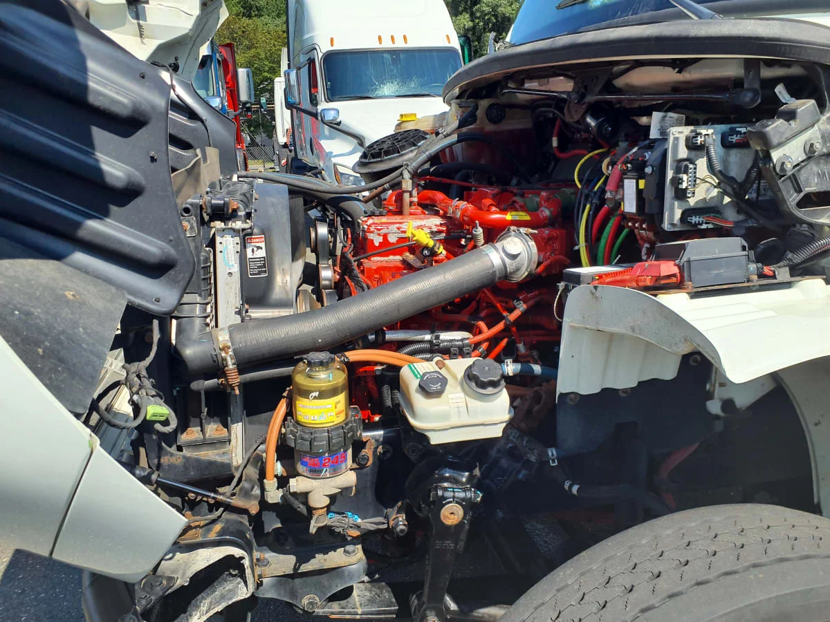 2020 Freightliner M2 106 - image 9