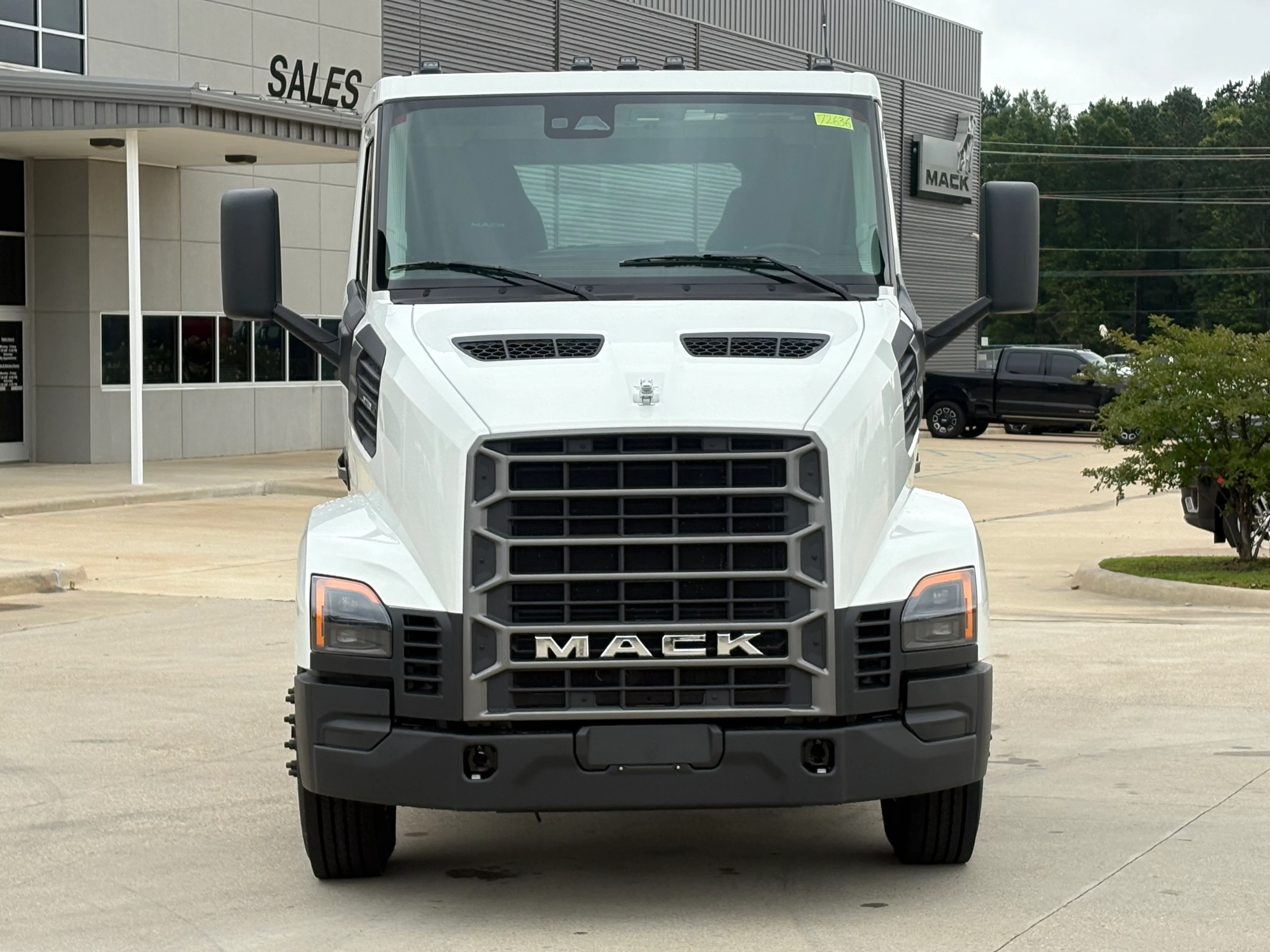 2027 Mack Anthem in Shreveport, LA — photo 2