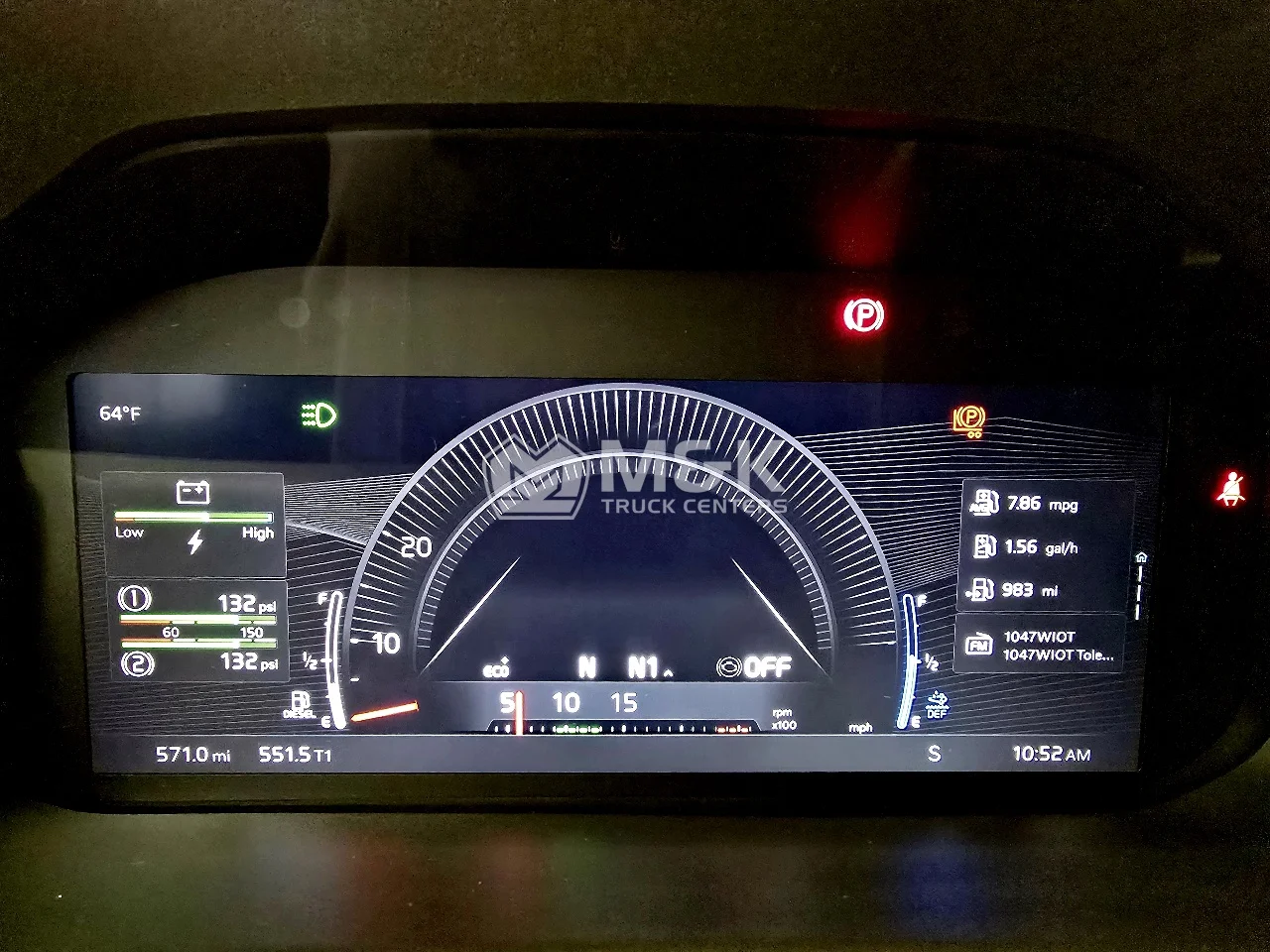 2026 Volvo VNL 860 in Toledo, OH — photo 8