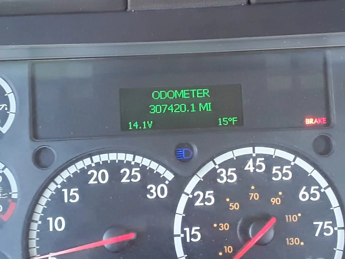 2019 Freightliner Cascadia - image 10