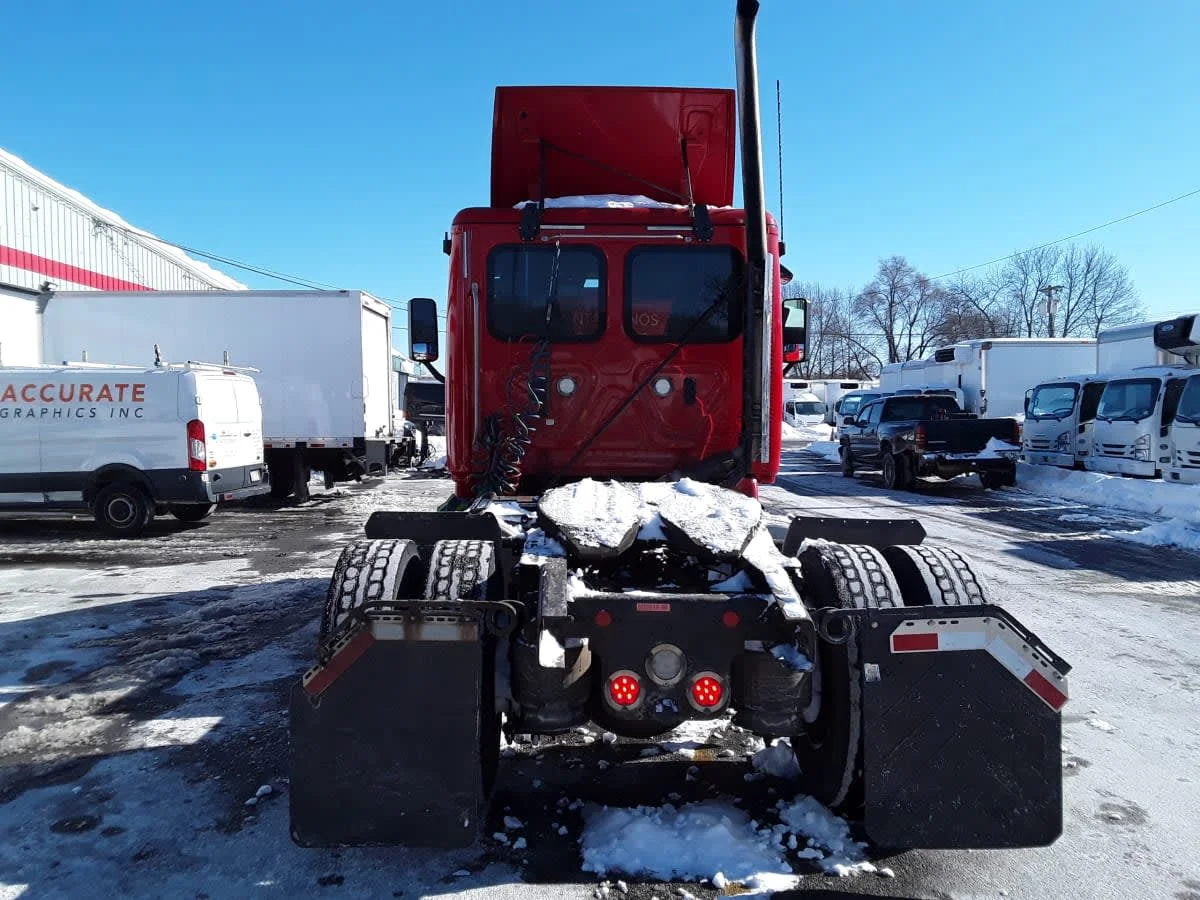 2019 Freightliner Cascadia in Salisbury, MA — photo 5