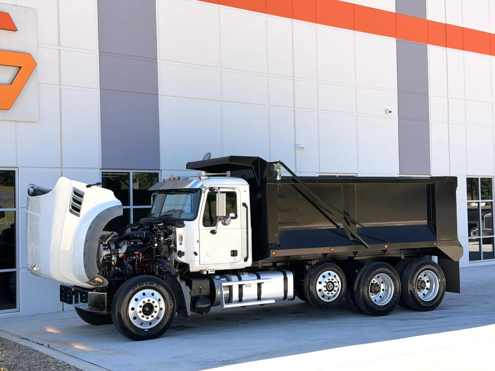 2020 Mack Granite in Greer, SC — photo 11