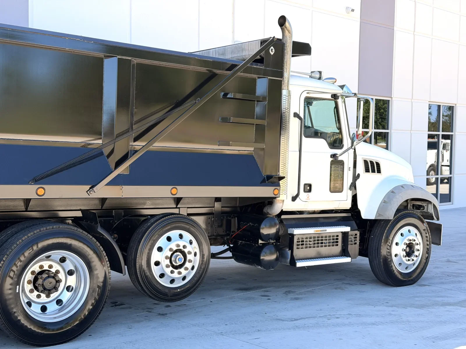 2020 Mack Granite in Greer, SC — photo 8