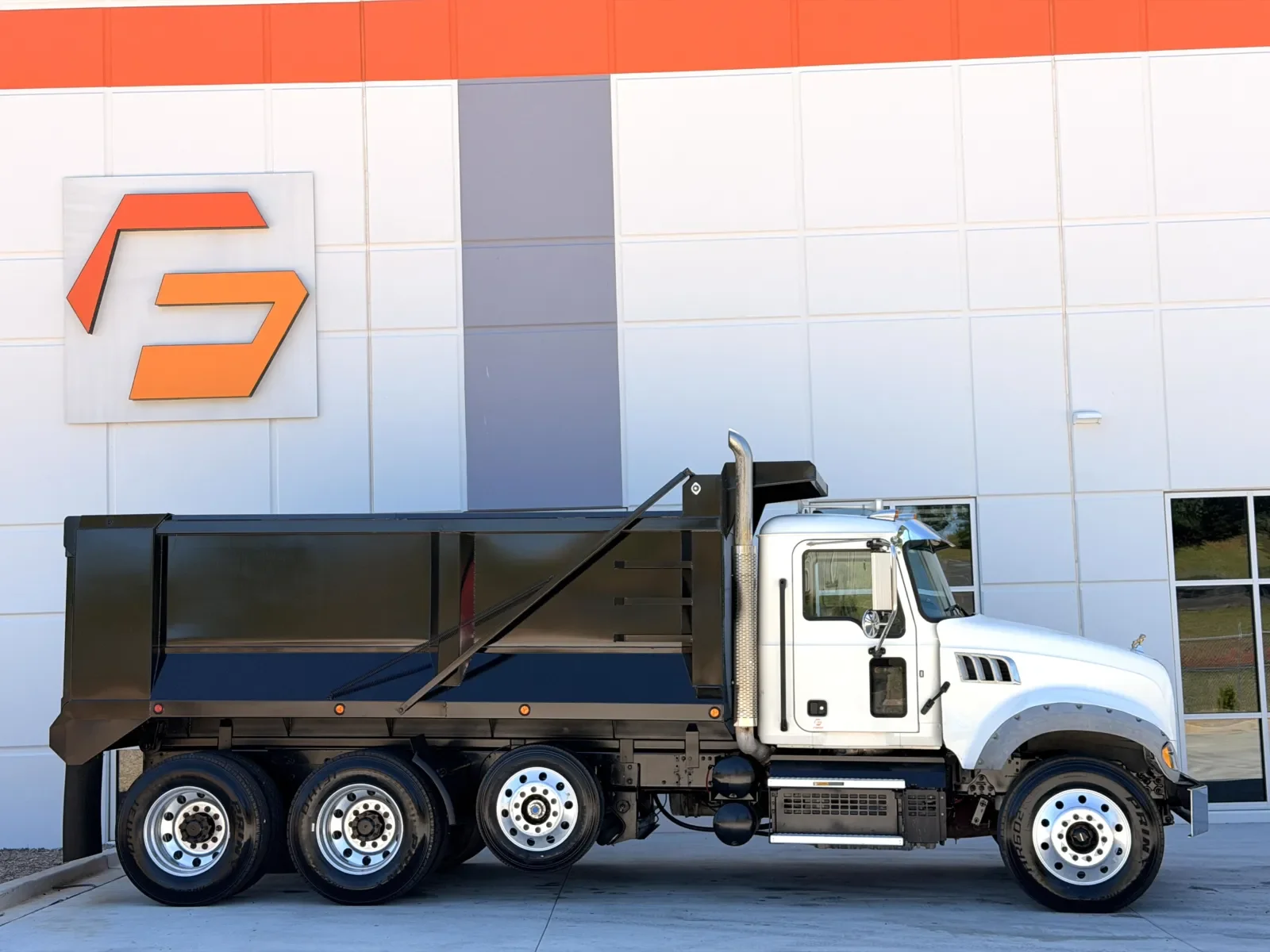 2020 Mack Granite in Greer, SC — photo 4