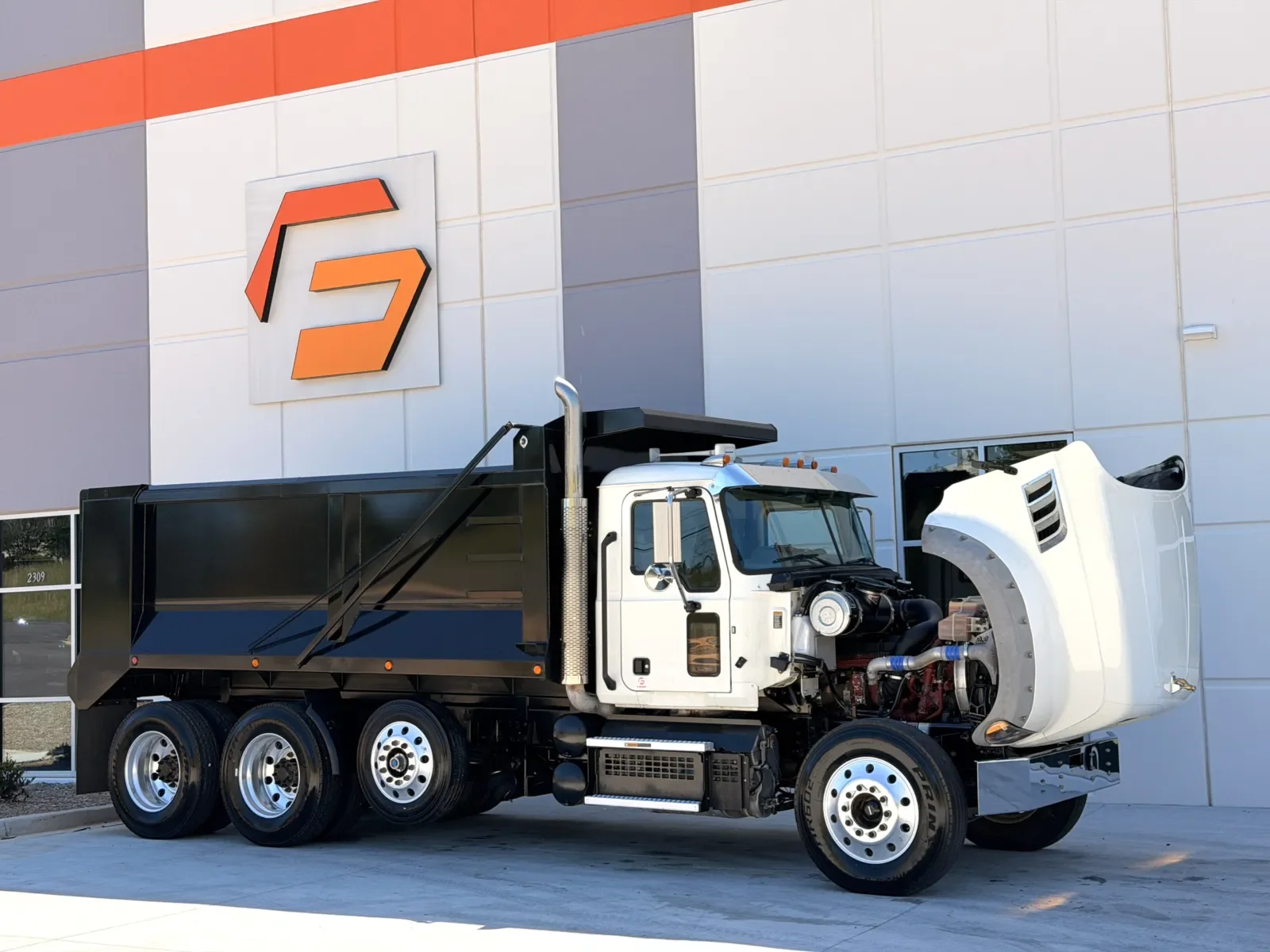 2020 Mack Granite in Greer, SC — photo 10