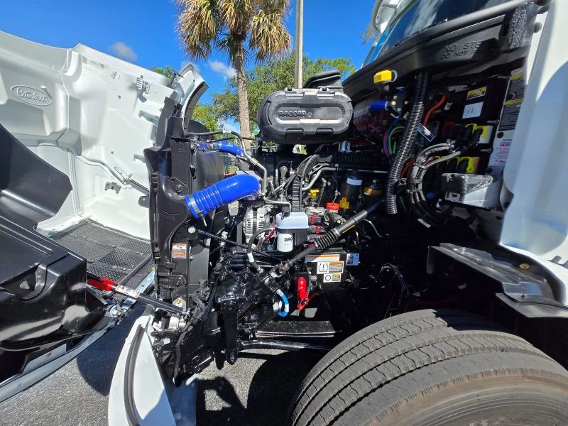 2026 Peterbilt 579 in Fort Pierce, FL — photo 7