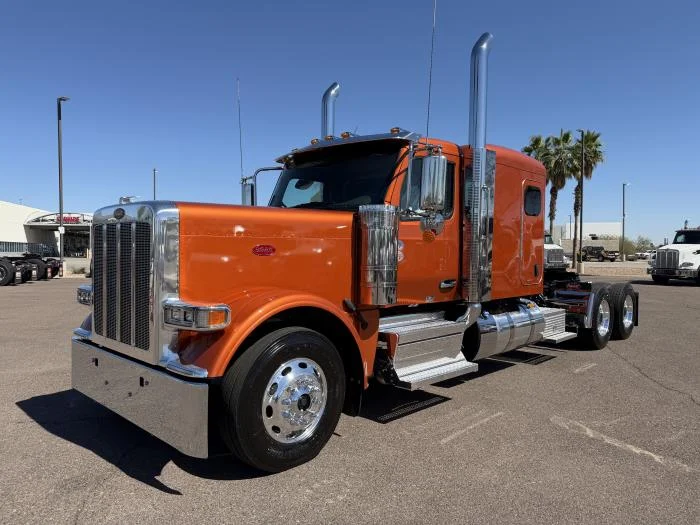2027 Peterbilt 589 in Phoenix, AZ — photo 2