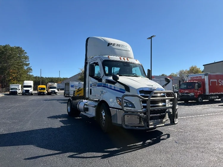 2020 Freightliner Cascadia in Lithia Springs, GA