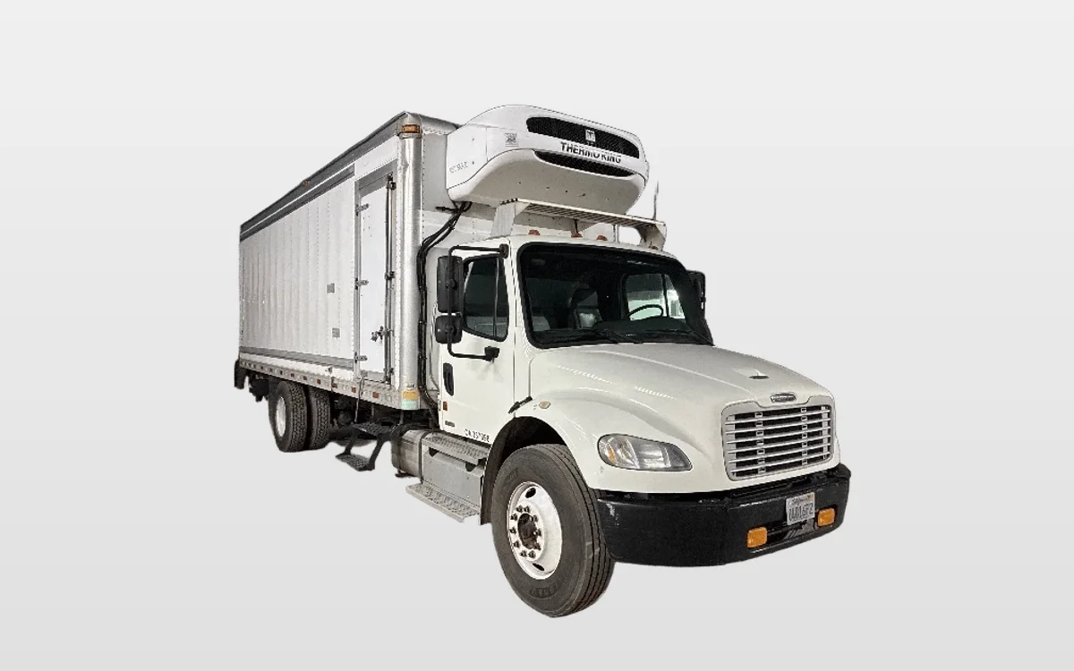 2012 Freightliner M2 106 - image 1