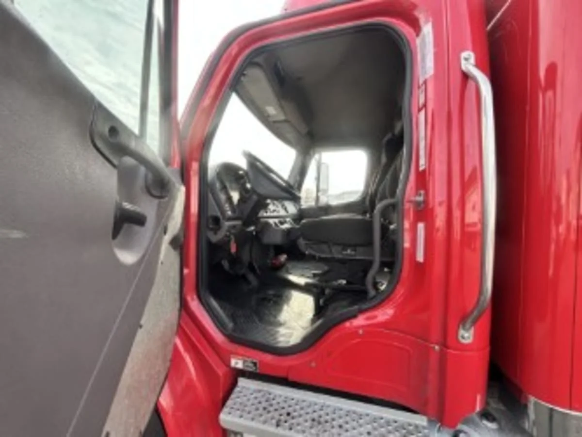 2020 Freightliner M2 106 in Newark, NJ — photo 12