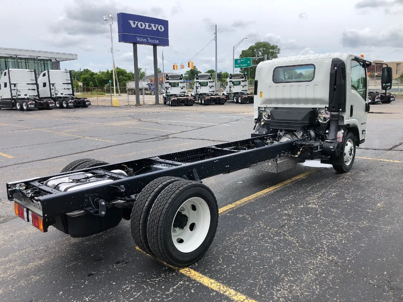 2026 Isuzu in Flint, MI — photo 3
