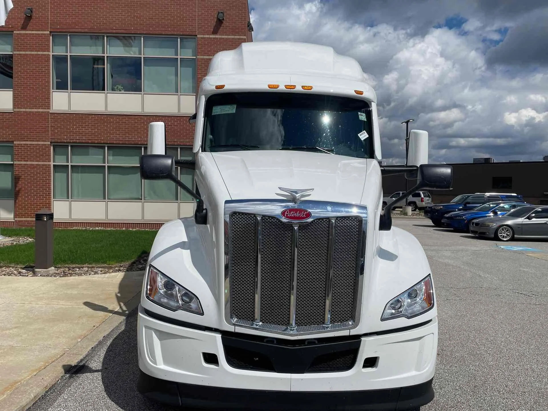 2027 Peterbilt 579 in Perrysburg, OH — photo 6