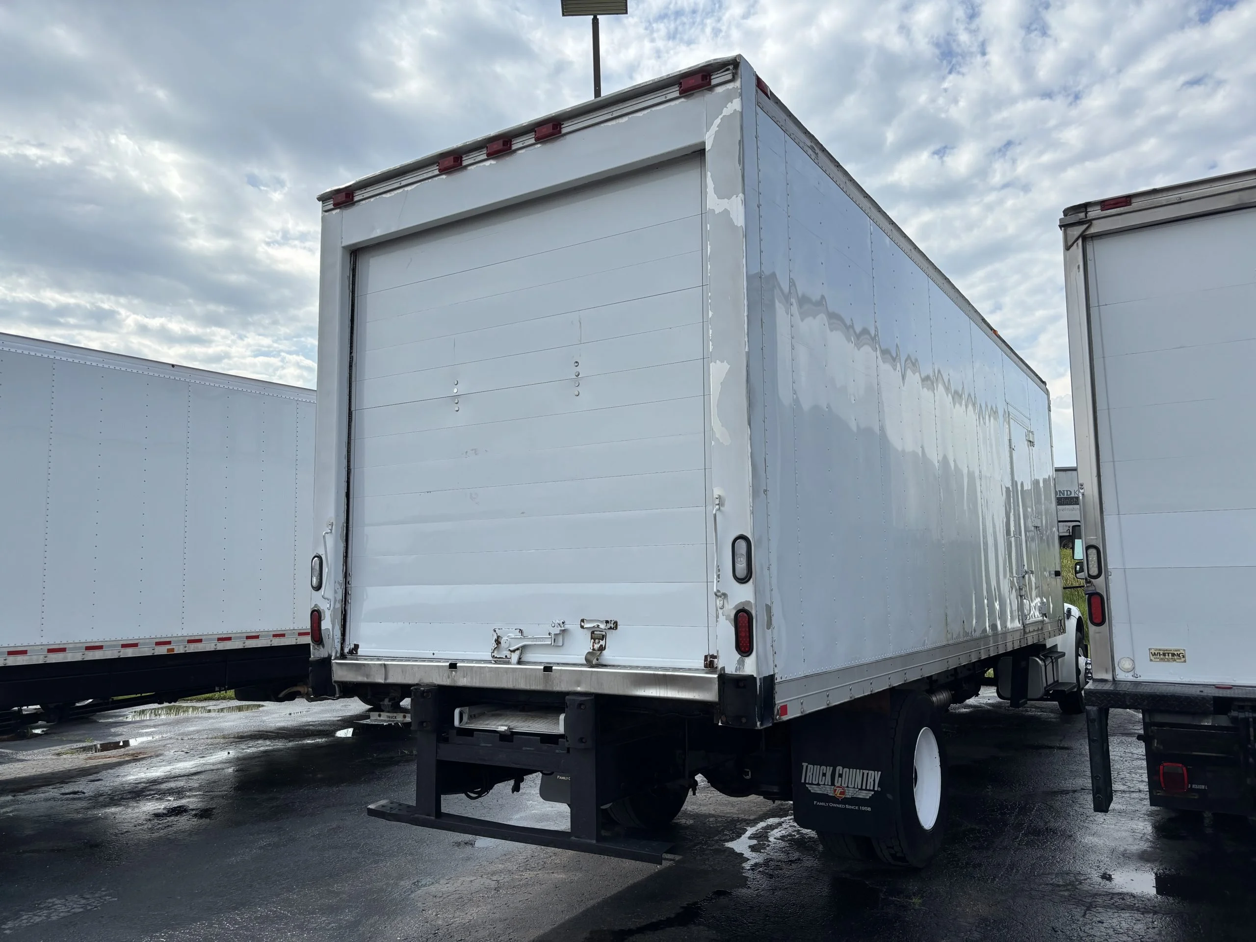 2014 Freightliner eM2 in Appleton, WI — photo 6